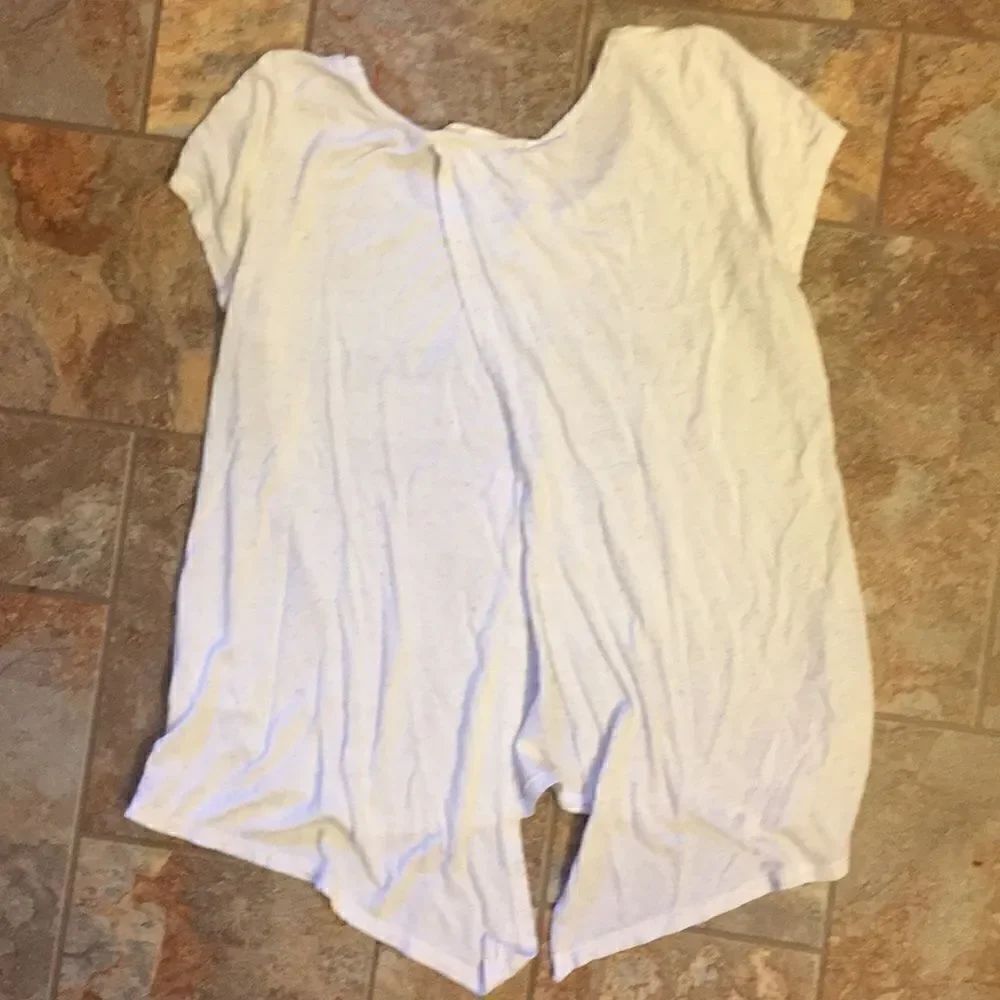 Open-Back Tee - Picture 5 of 6